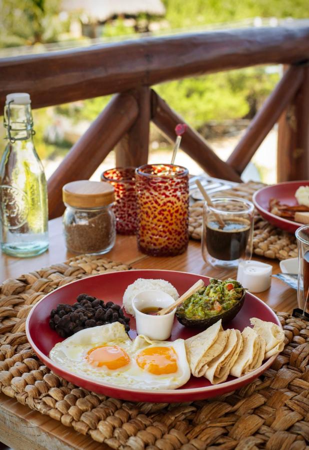 El Corazon Boutique Hotel - Adults Only With Beach Club Pass Included Isla Holbox Kültér fotó